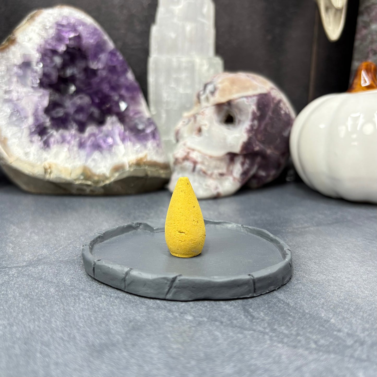 Howling Wolf Incense Cone Burner