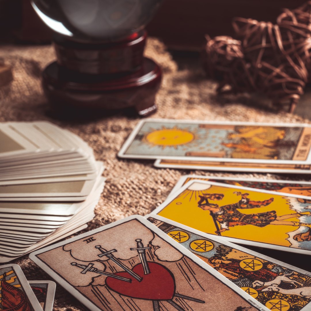 Tarot & Oracle Cards