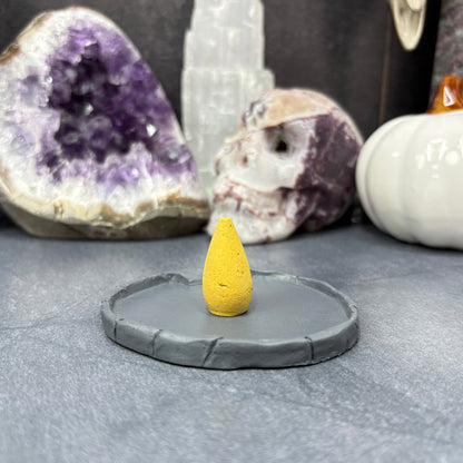 Howling Wolf Incense Cone Burner